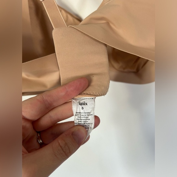 Knix Nursing Bra Size 5 Beige Padded V-Neck Wireless Easy Clips - Picture 6 of 7